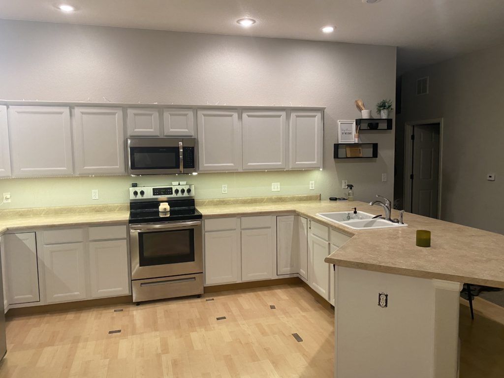 painting kitchen cabinets before and after